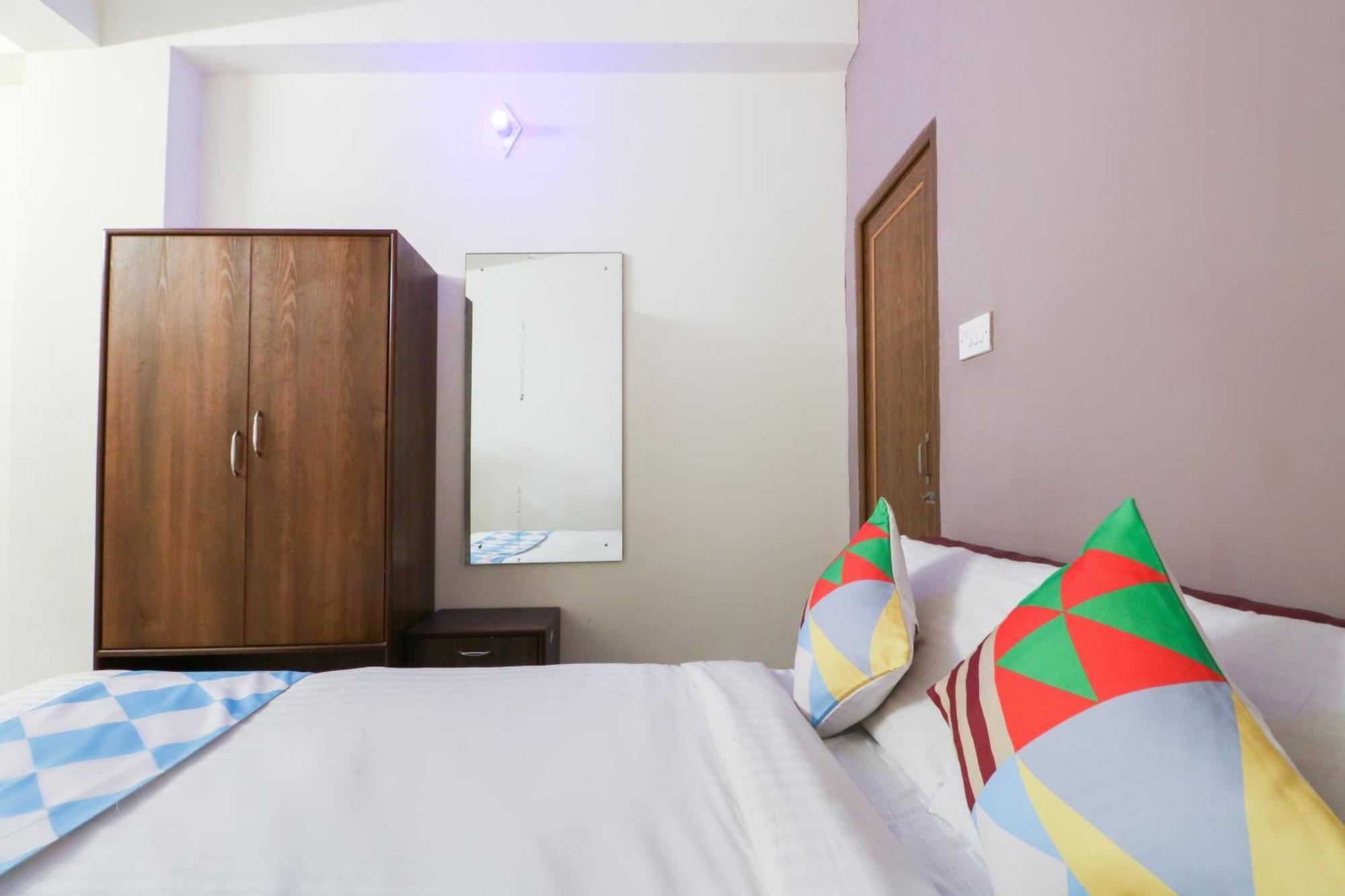 Hotel O Adri Hotels Near Dum Dum Metro Station Exterior foto