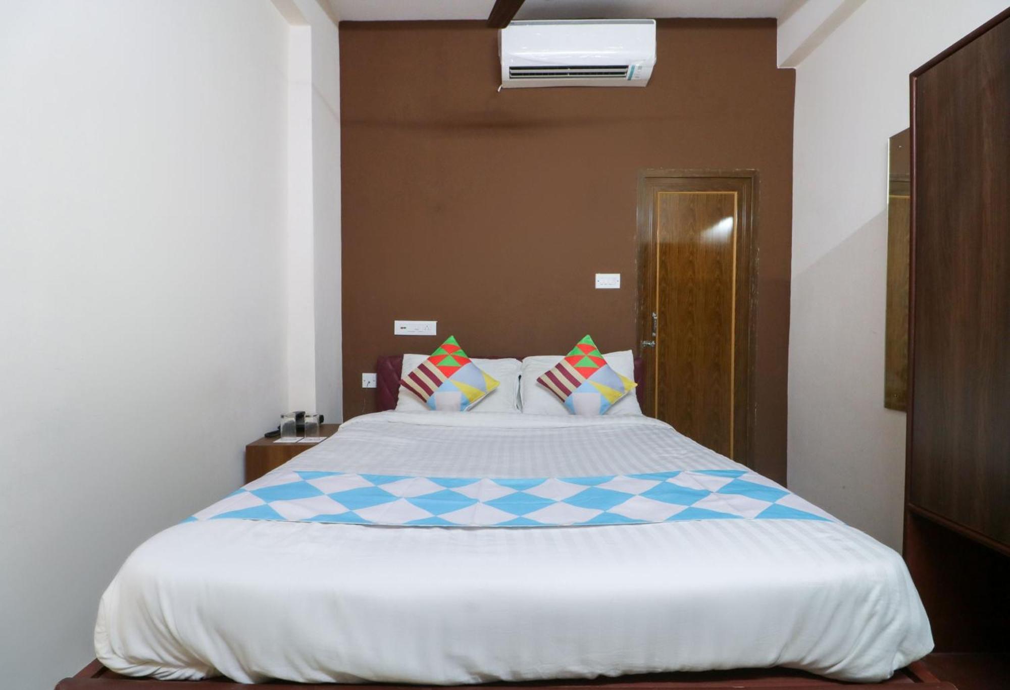 Hotel O Adri Hotels Near Dum Dum Metro Station Exterior foto